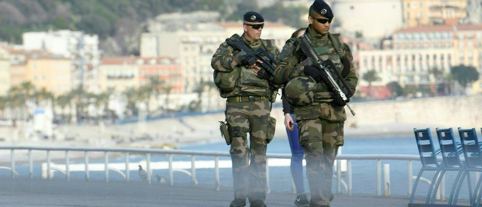Soldiers on the Promenade des Anglais (file pic March 2017)