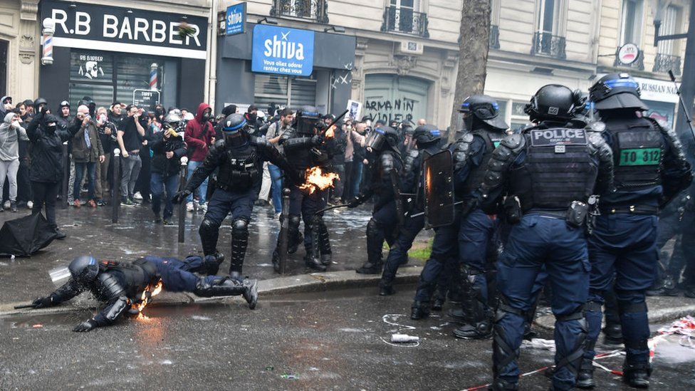 clash in paris