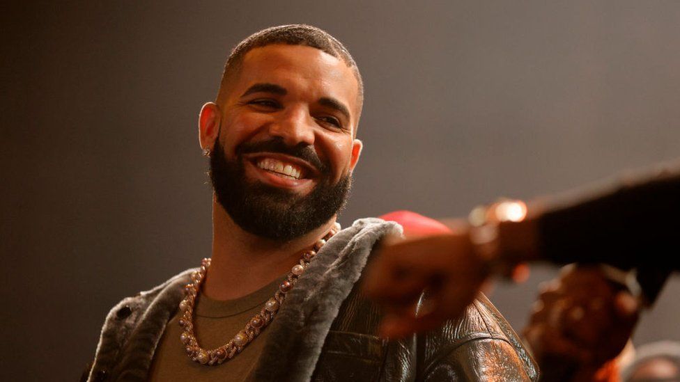 Drake speaks onstage during Drake's Till Death Do Us Part rap battle on October 30, 2021 in Long Beach, California.