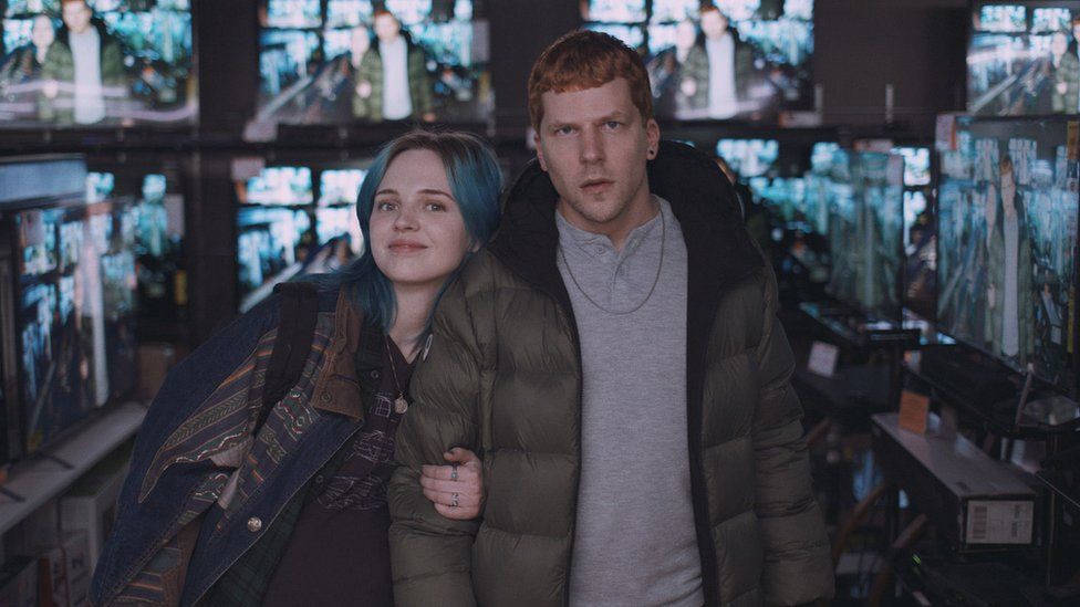 Jesse Eisenberg and Odessa Young in Manodrome