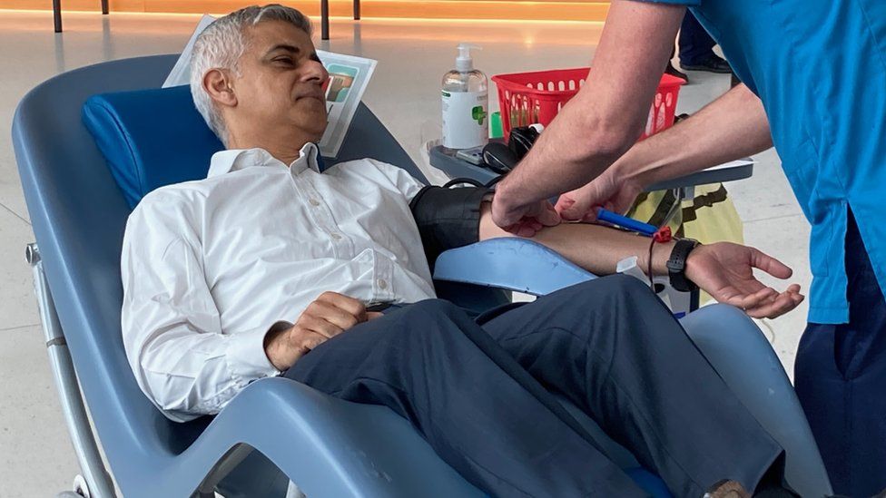The Mayor of London donating blood
