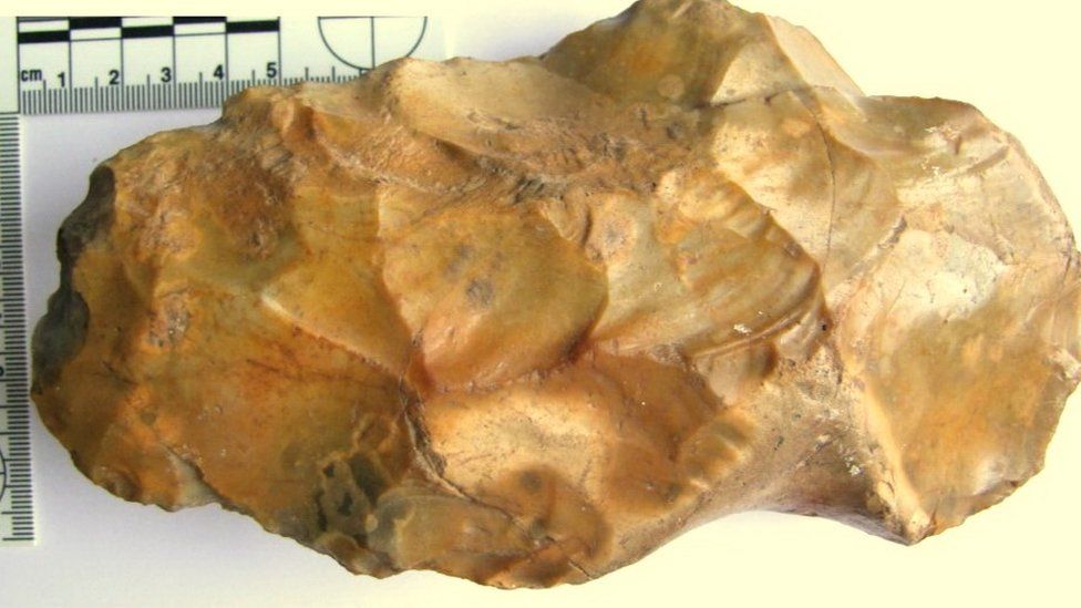 Ancient hand axe displayed at Watton Museum - BBC News