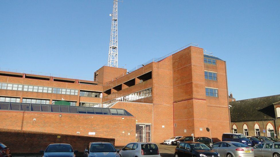 Police van stolen outside Lowestoft police station - BBC News