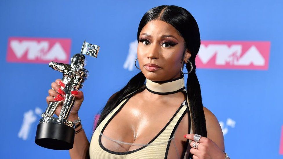 Nicki Minaj picking up an award