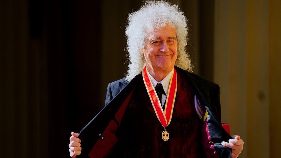 [glgt] Dr Brian May now become Sir Brian May.... | HardwareZone Forums