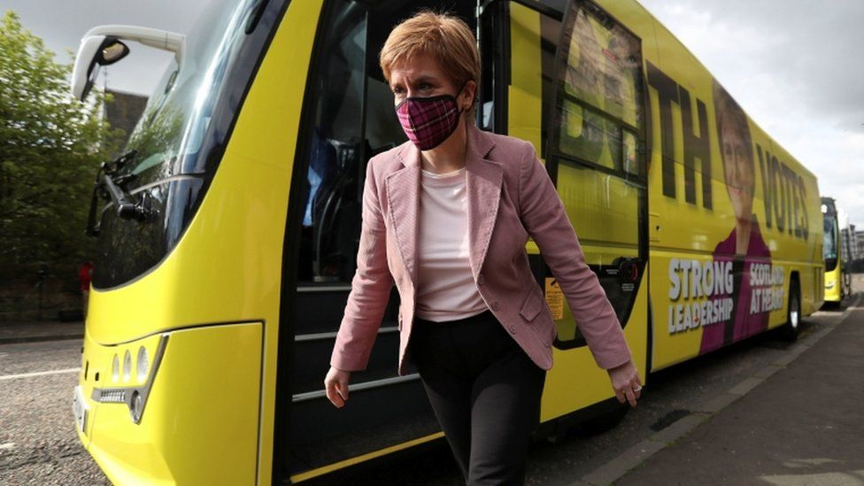 Nicola Sturgeon with campaign bus