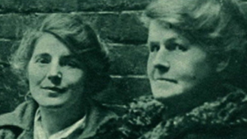 Winnie Mason (left) and Alice Wheeldon