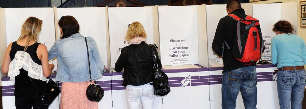 Australian voters in Bondi (Aug 2010)