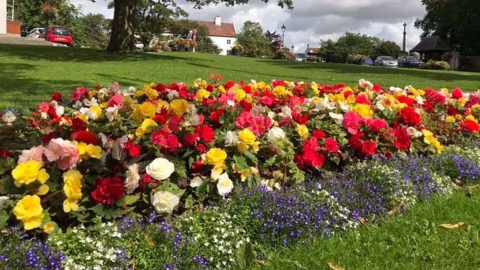 In Pictures North East Blossoms In Britain In Bloom Bbc News