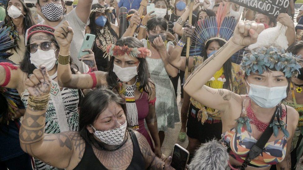 Alessandra Korap Munduruku and others at the first Indigenous Women's March in Brazil, August 2019