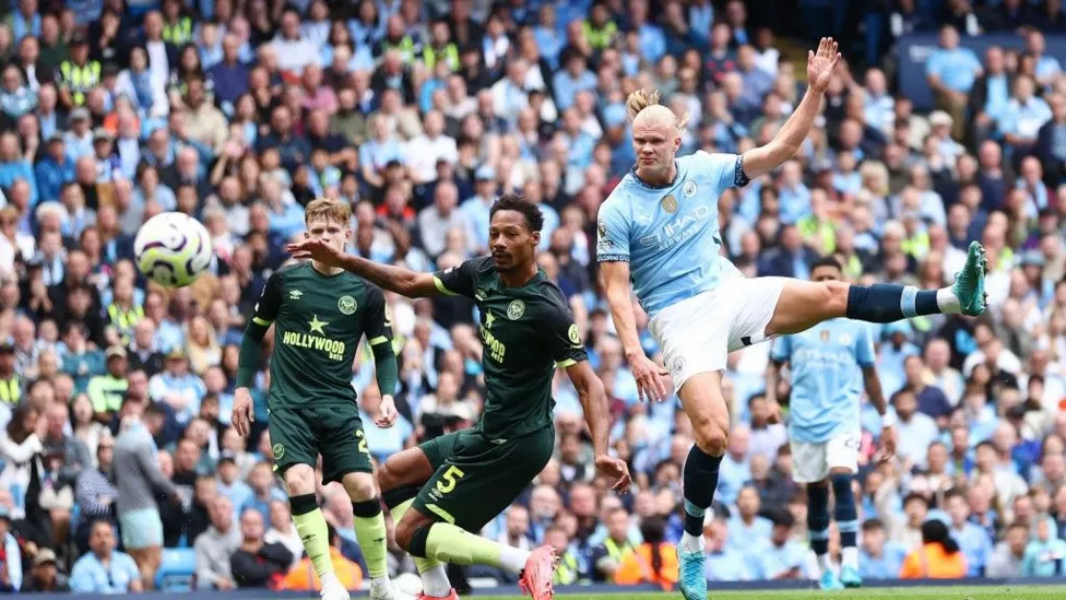 Manchester City Bounces Back from Early Setback to Preserve Perfect Record Against Brentford.