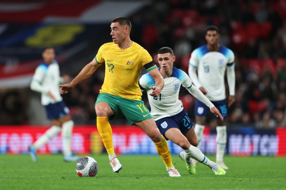 Miller makes Australia debut at Wembley - BBC Sport