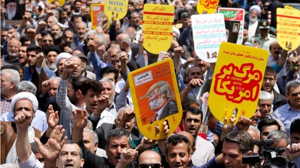 Iranians demonstrate in Tehran after the US cancels the Iran nuclear deal, 11 May 2018