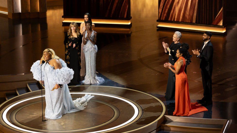 Da'Vine Joy Randolph accepts the Best Supporting Actress award for "The Holdovers" onstage during the 96th Annual Academy Awards at Dolby Theatre on March 10, 2024 in Hollywood, Californi