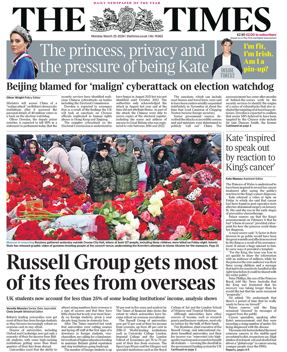 《泰晤士报》头版的主要标题是： "罗素集团的大部分费用来自海外"