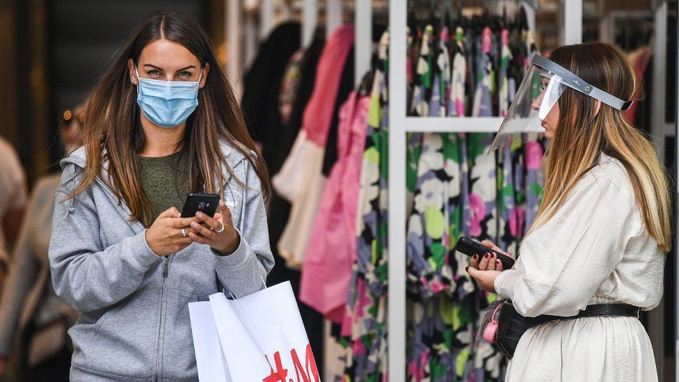 What are the latest rules for face coverings and masks? - BBC News