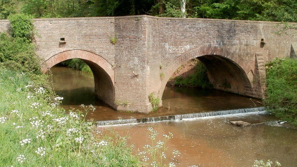 River Trothy bridge, Dingestow