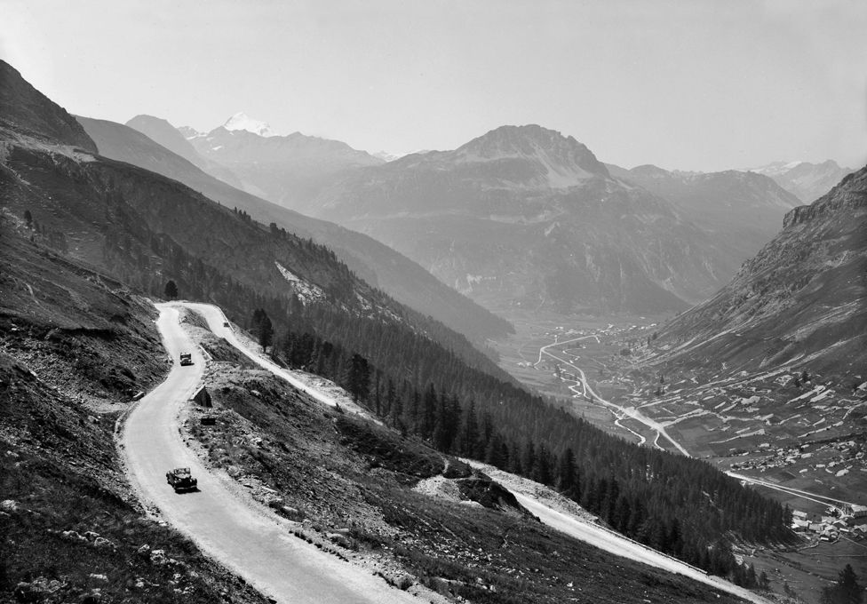 The road from Val d'Isère to the Col de l'Iseran (1939)