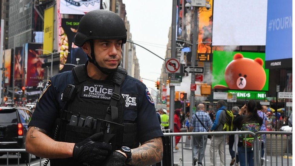New York Police Department (NYPD) Counterterrorism units patrol Times Square in New York City (23 May 2017)