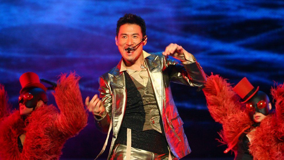 Hong Kong pop singer Cheung Jacky performs during his vocal concert on April 7, 2007 in Nanjing of Jiangsu Province, China.