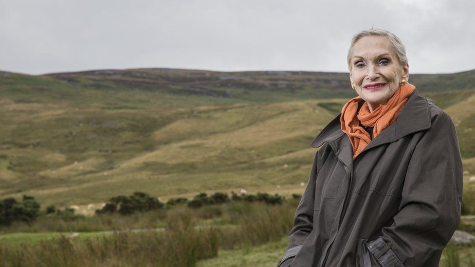 Siân Phillips returns to explore Welsh family history - BBC News