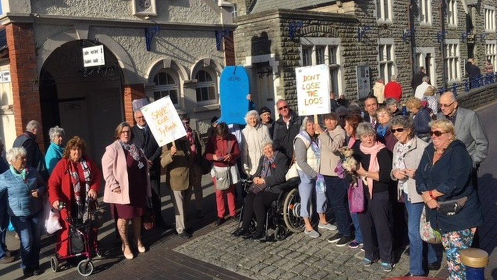 Demonstration against plans to close public toilets in Porthcawl