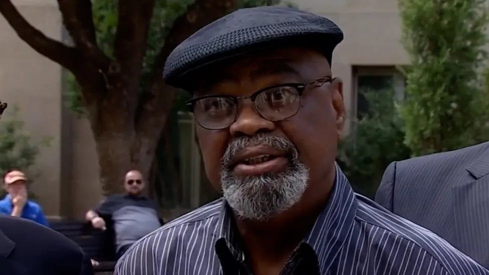 Glynn Simmons: US judge exonerates inmate after 48 years in prison