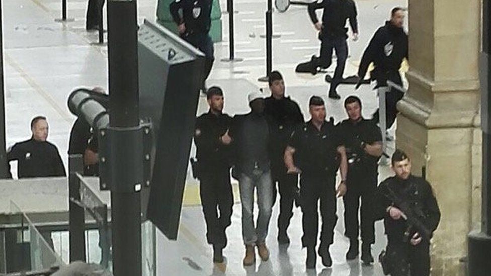 Police arrest man at Gare du Nord