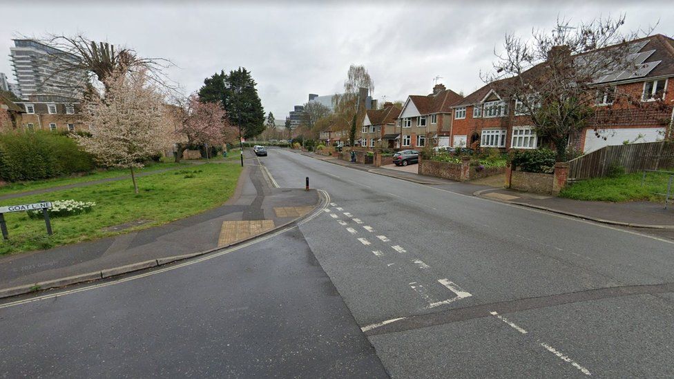 Basingstoke: Attempted murder arrest over woman's head injury - BBC News