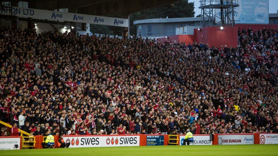 supporters at Pittodrie