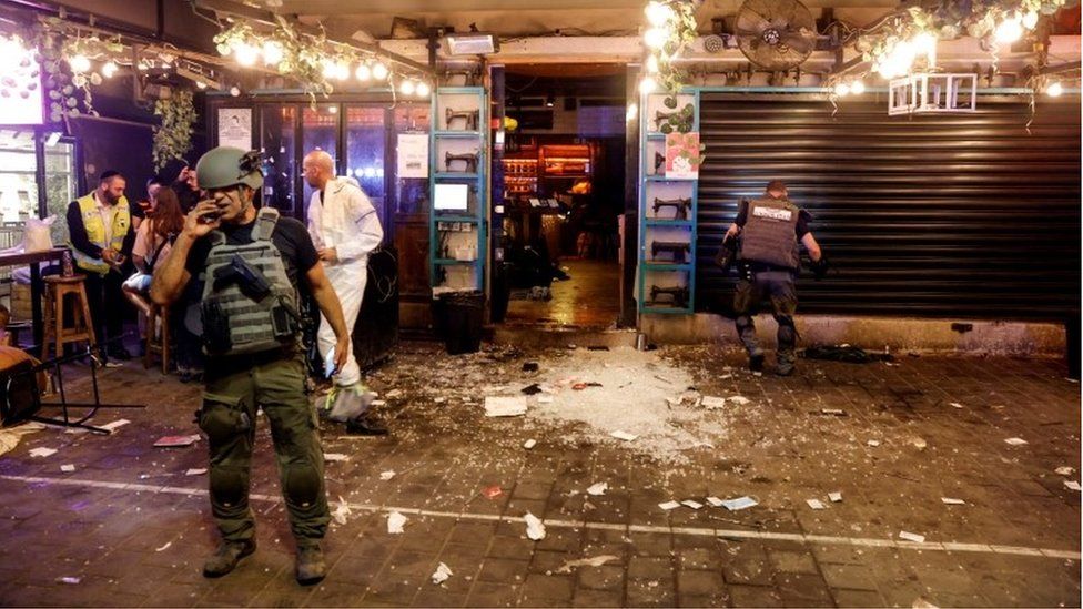 Место нападения на бар в Тель-Авиве (04.07.22)