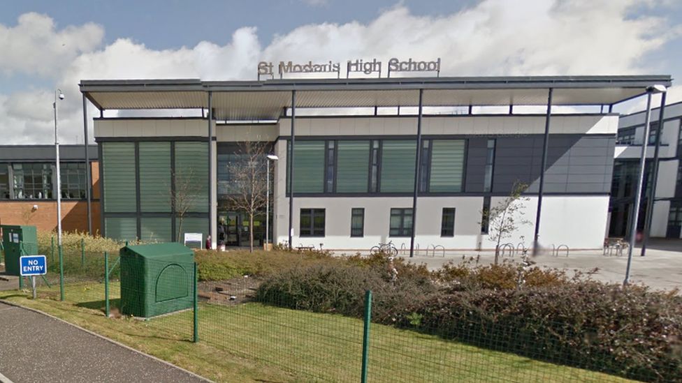 Nearly 150 pupils hit by norovirus at two schools - BBC News