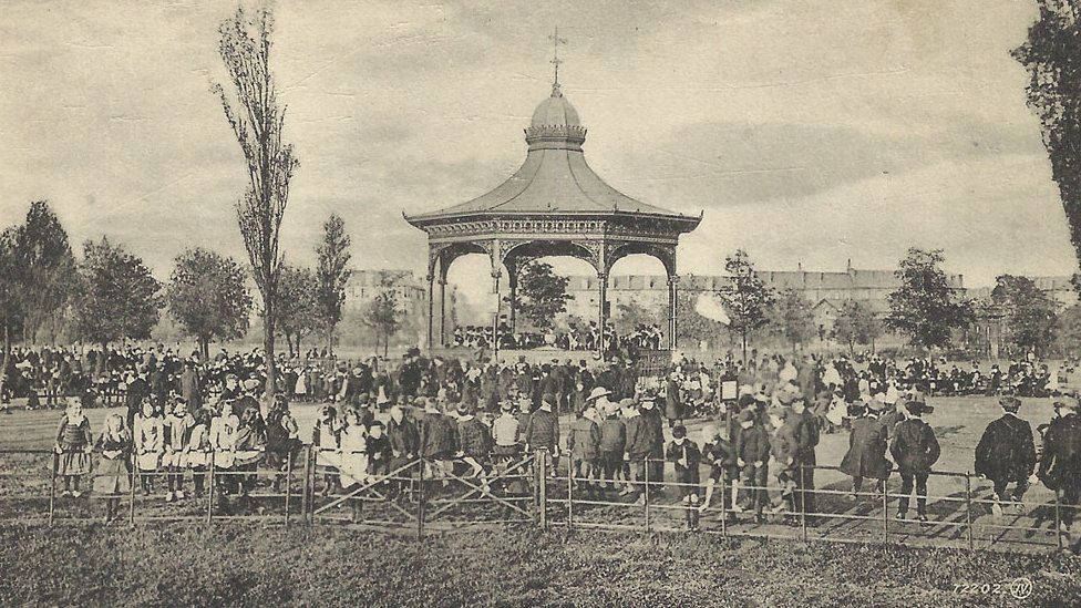 Govan bandstand