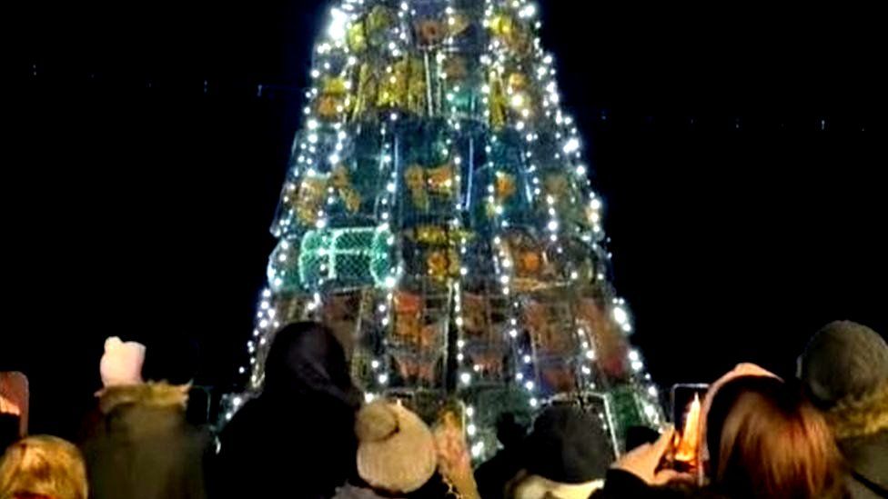 Filey's 'fishtive' tree built from lobster pots