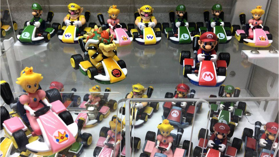 Fans Combine LEGO Super Mario And Mario Kart Live: Home Circuit