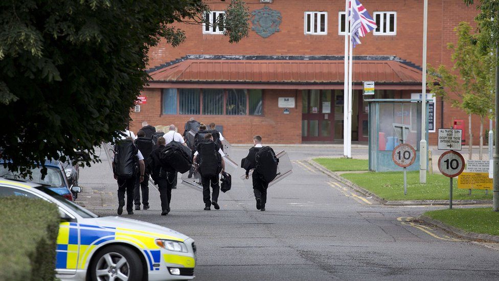 Riot officers enter HMP The Mount