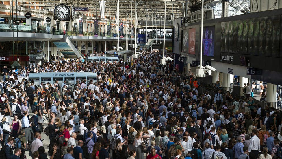 Waterloo station crowds