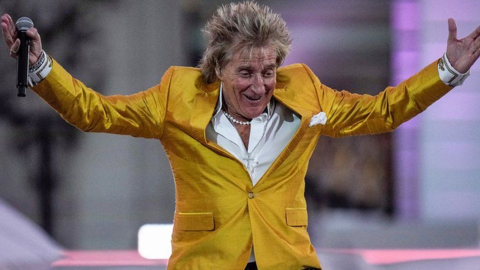 Sir Rod Stewart on stage at the Platinum Party at the Palace