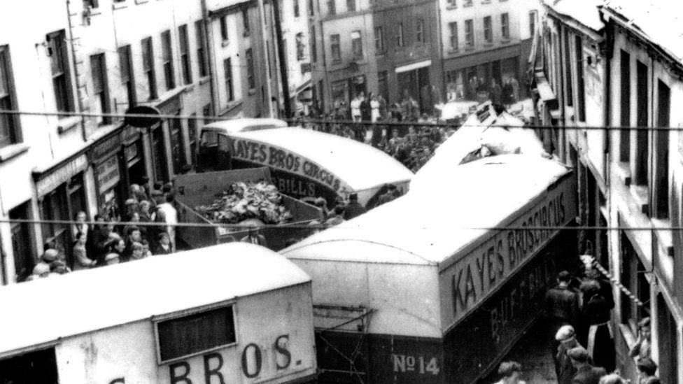 A five-ton vehicle hauling animal carriages went out of control in the town centre of Dungannon in May 1954