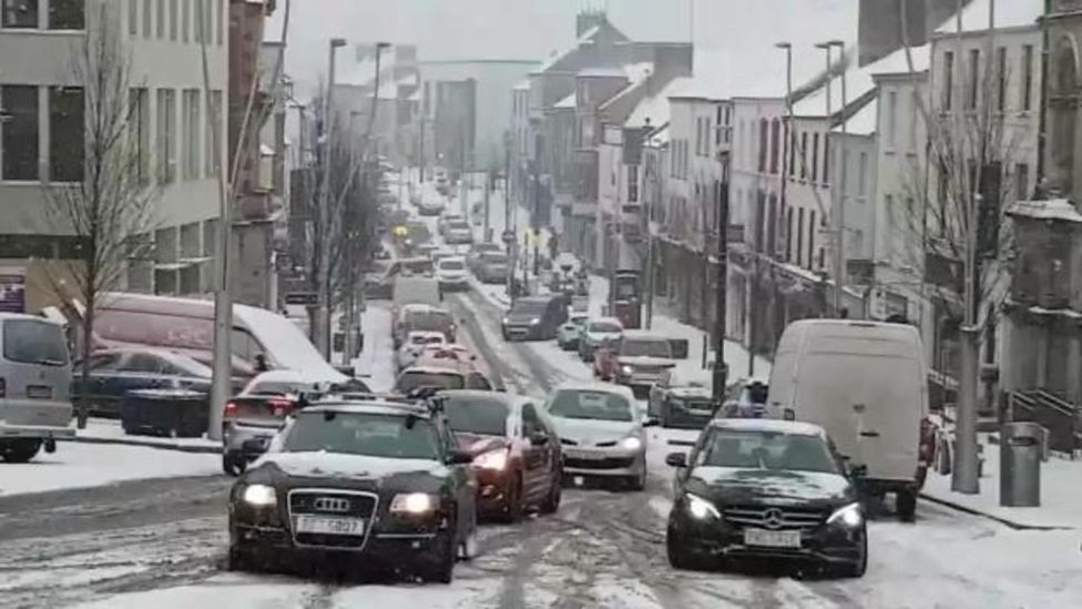 Weather Disrupts Transport And Schools - BBC News