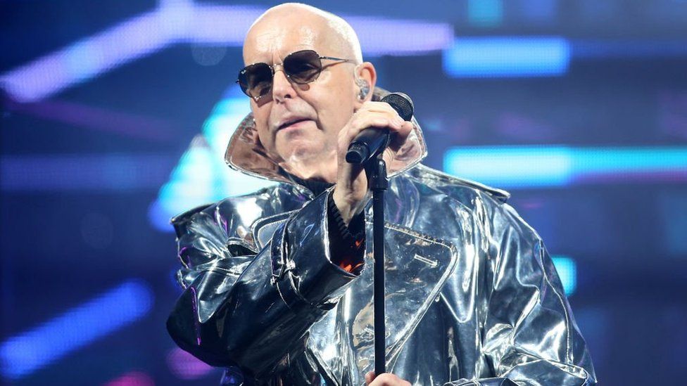 Pet Shop Boys to headline Edinburgh's Hogmanay celebrations - BBC News