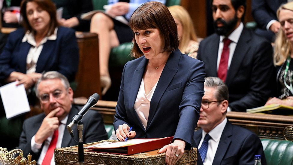 Chancellor Rachel Reeves stood at the dispatch box in the House of Commons