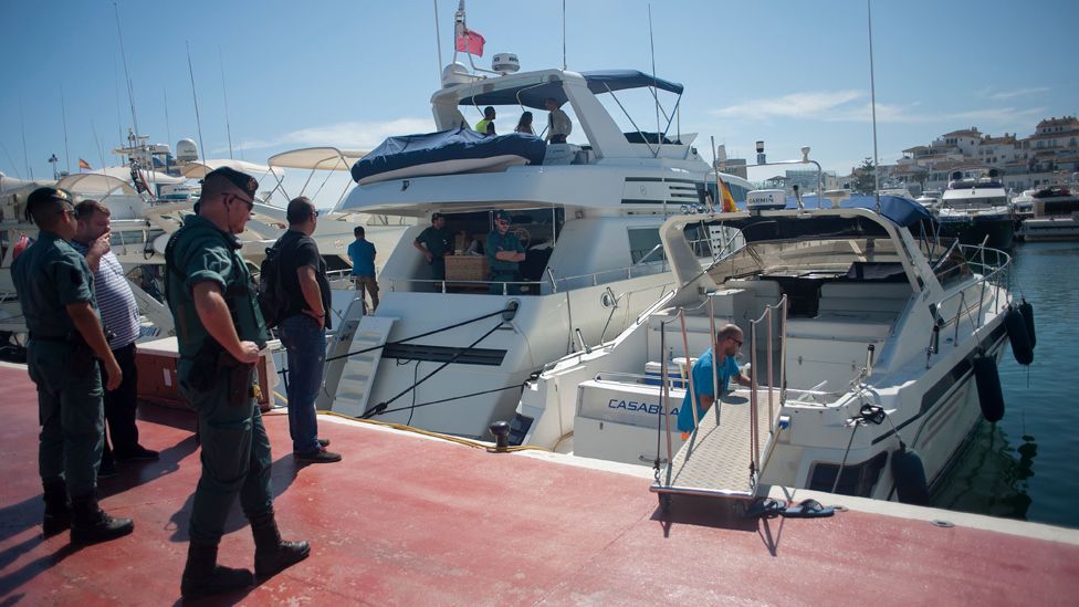 Guardia Civil at Marbella marina, Sep 2017