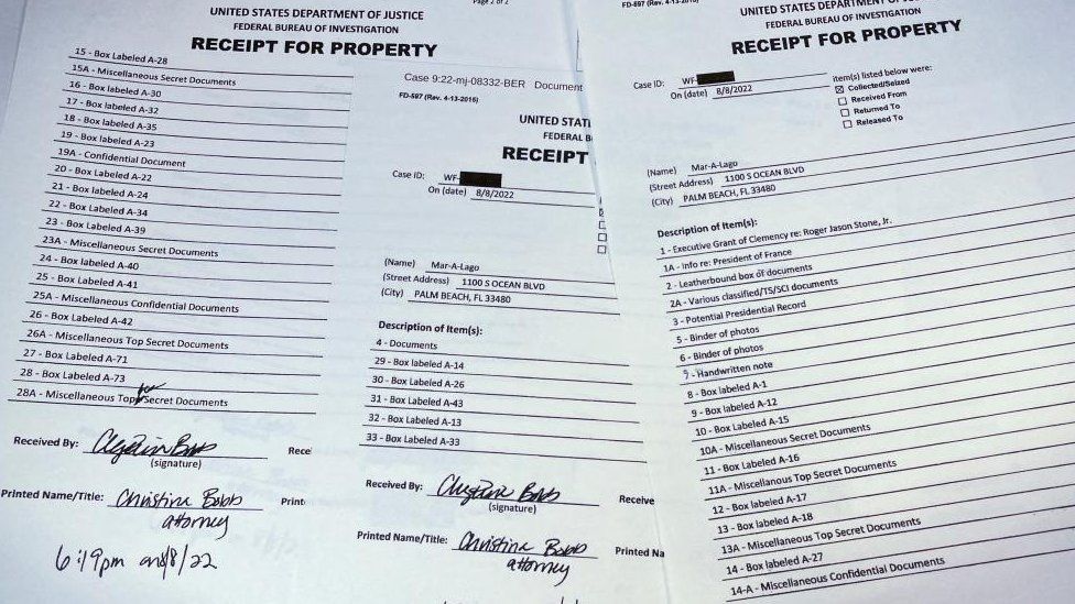 Трехстраничный список имущества, изъятого ФБР при исполнении ордера на обыск в Мар-а-Лаго бывшего президента Дональда Трампа