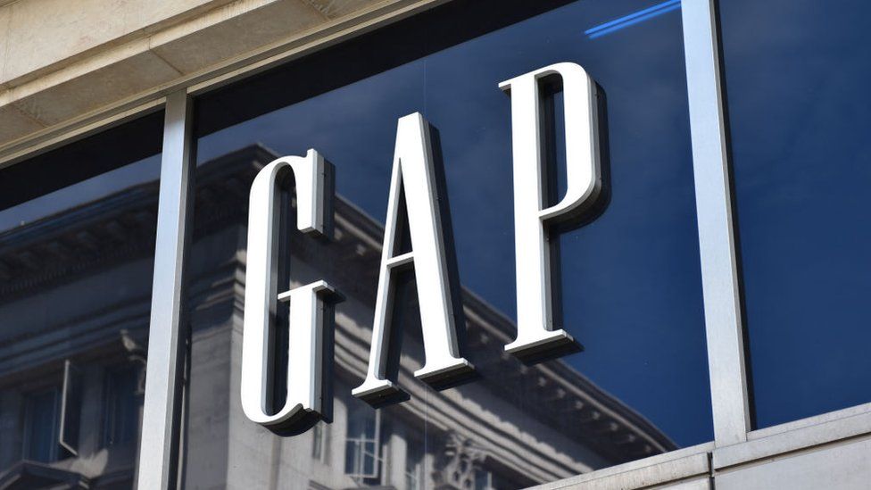 Gap to shut shops and hive off Old Navy - BBC News