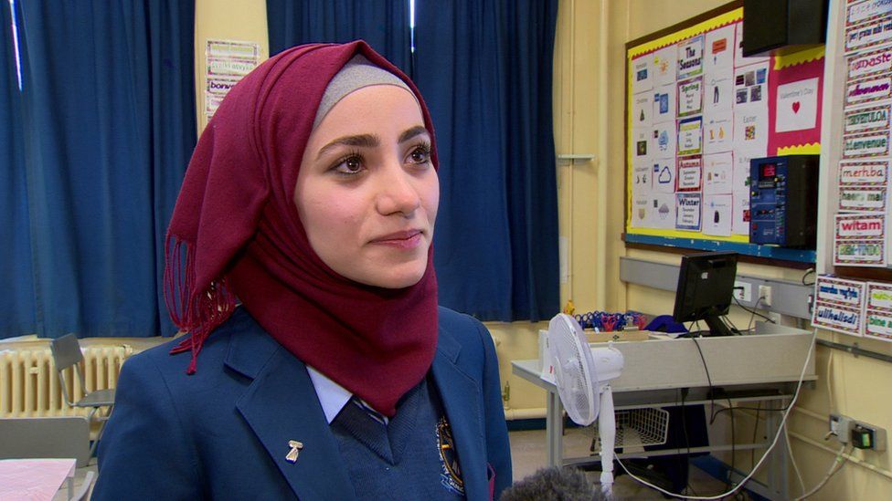 Rawan is studying for A levels and wants to work in the health sector