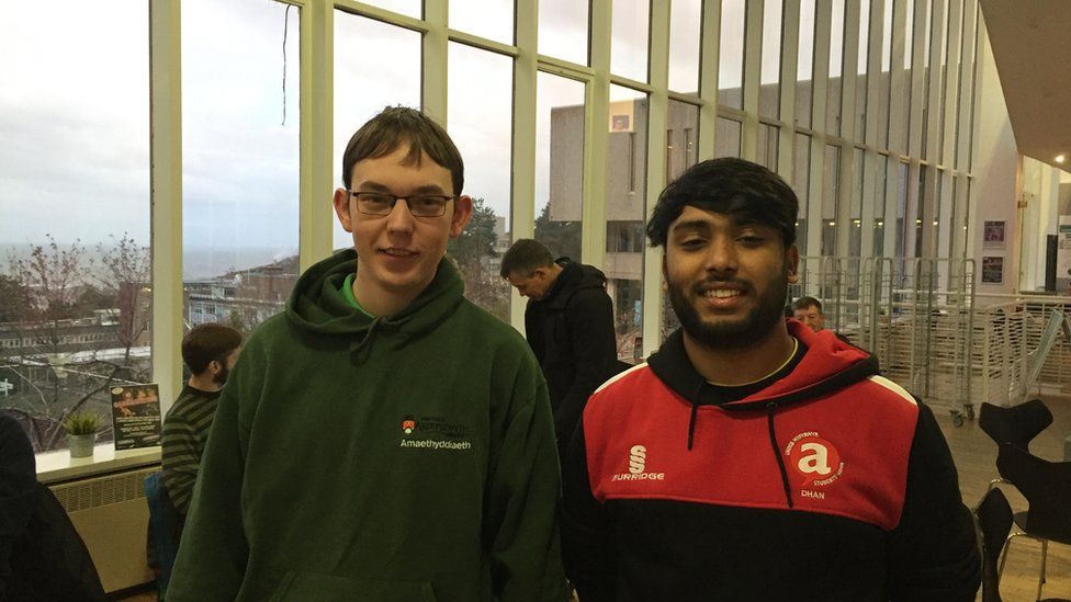 Left to right: Aberystwyth agricultural student Dewi Davies and president of the student's union Dhanjeet Ramnatsing
