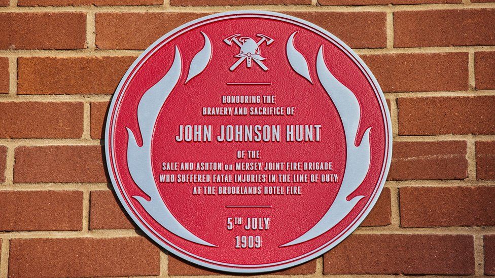John Hunt Red Plaque