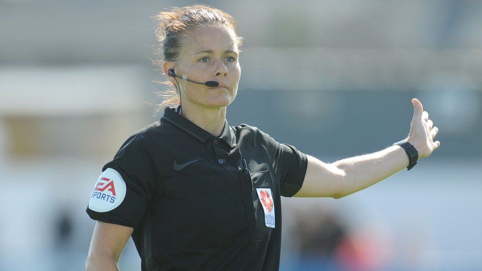 English Football League appoints its first female referee - BBC Newsround