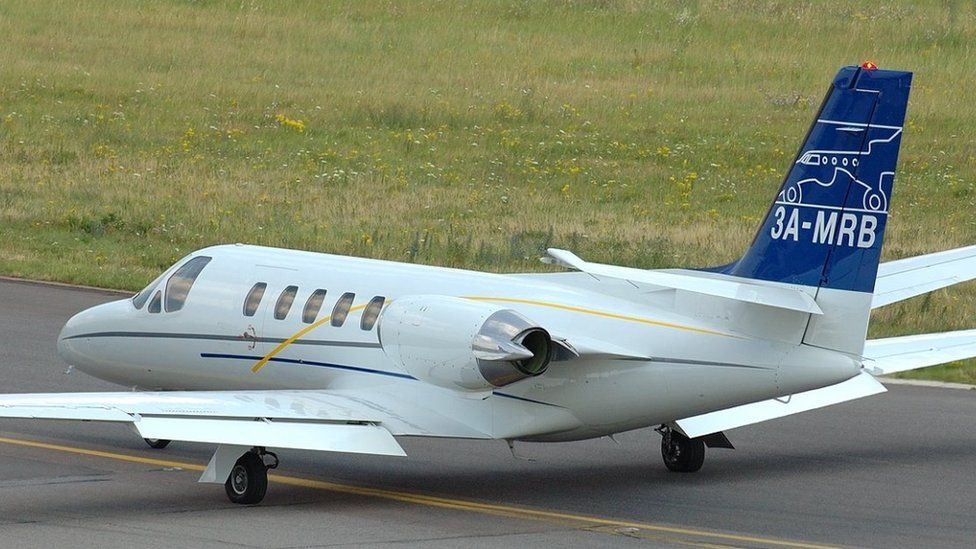 Baltic crash: Latvia searches for mystery Cessna plane - BBC News